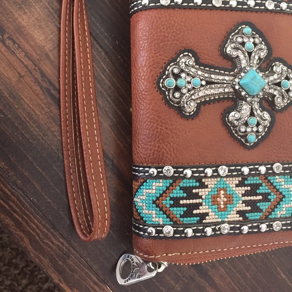 Wristlet - Picture 4 of 4